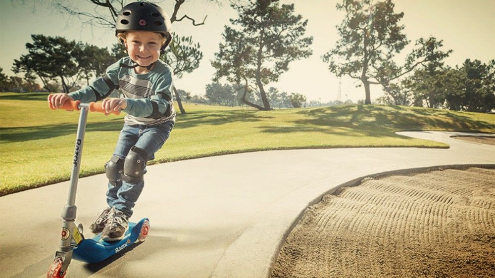 Rangering av de beste scootere for barn i 2020